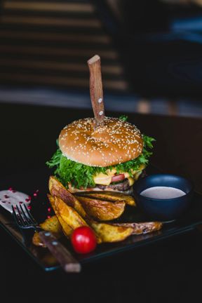 burger dish